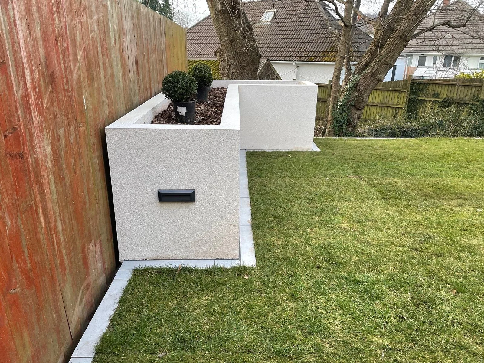 rendered-wall-planters-with-lighting-bridgend-modern-design.jpeg