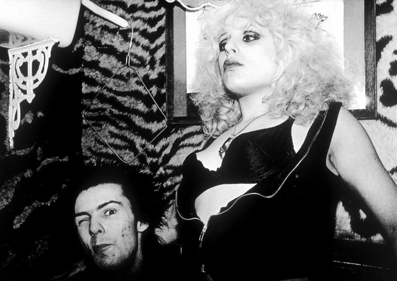 ✮ m e g a &nbsp;p o s t : links, sources &amp; info ✮ nancy spungen’s childhood vs. courtney&nbsp;love’s
