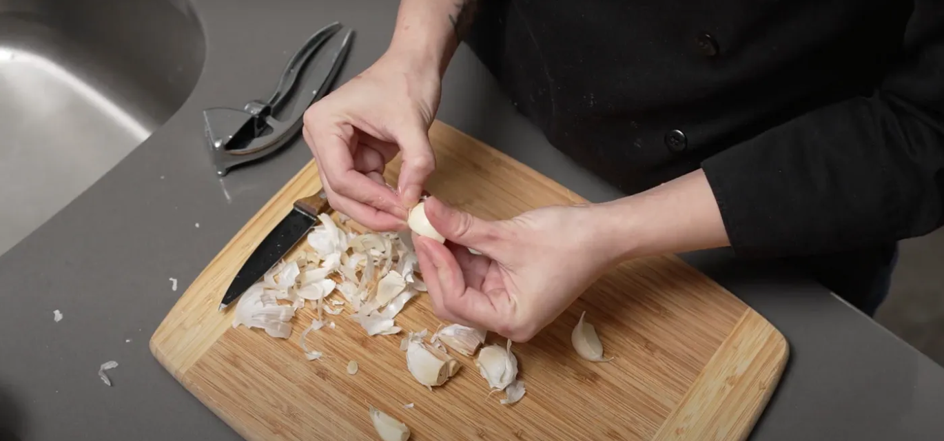 Mincing Garlic and Cutting Onions: Am I Actually Saving Time Using A Meal Kit?