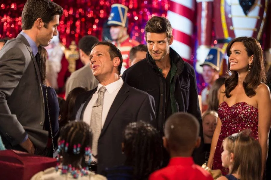 michael gordin shore best christmas ever video still 01.jpg