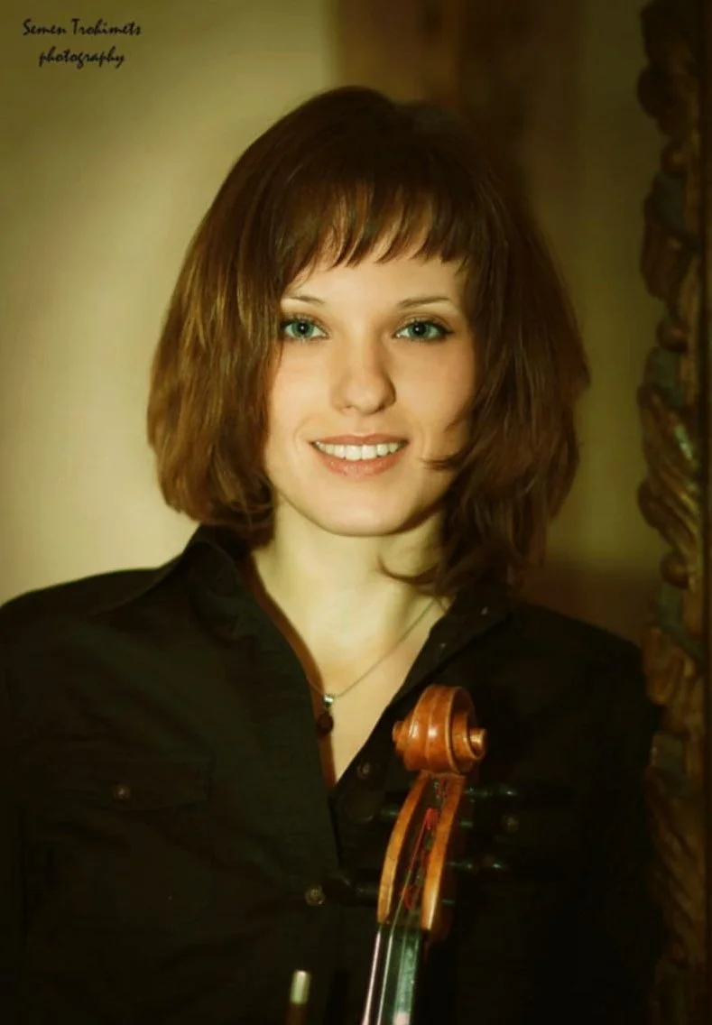 Olena Chuiko ist eine Bratschistin aus Charkiw (Ukraine)