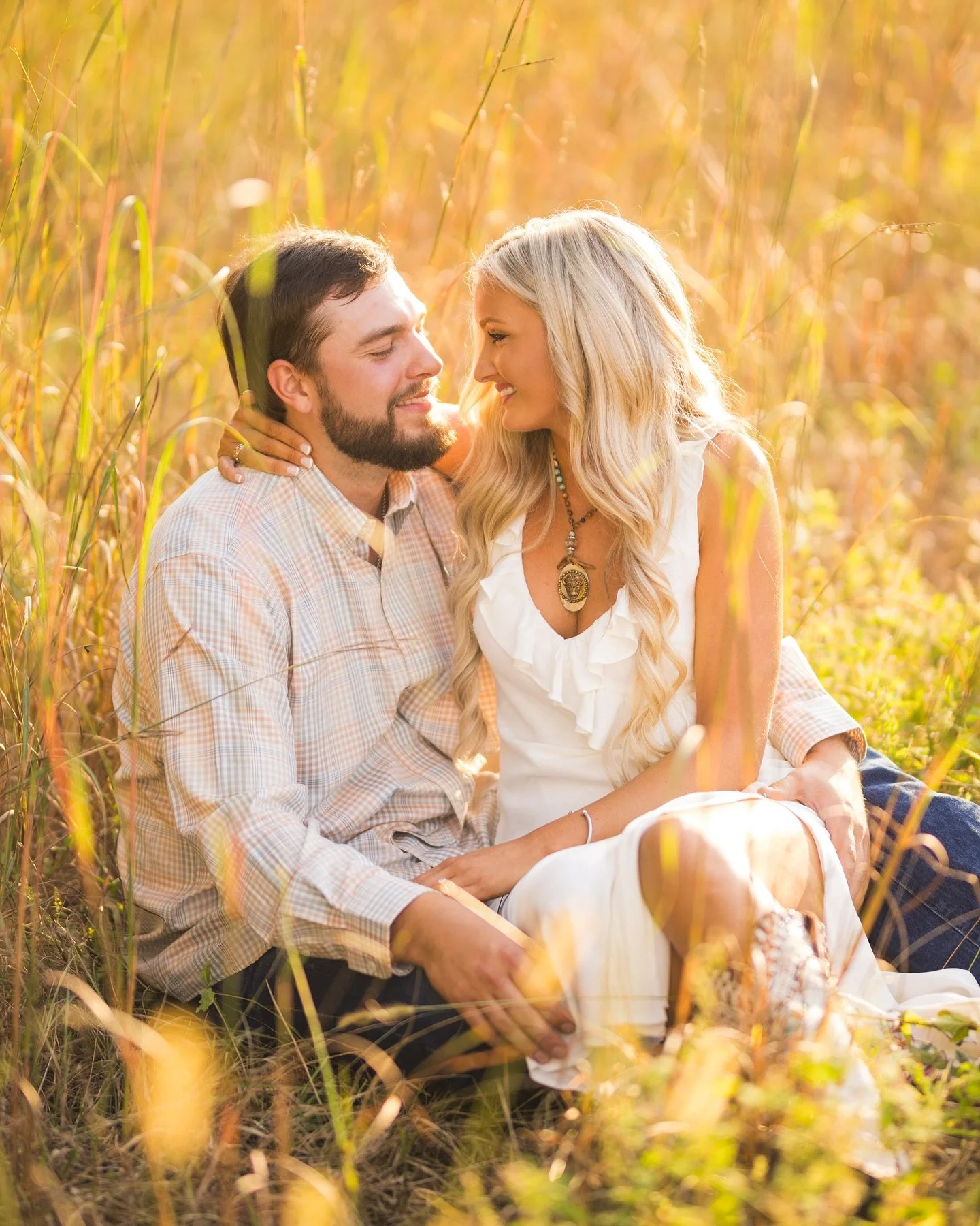 Spent the most magical evening capturing Presley &amp; Lucas&rsquo; engagement session on Presley&rsquo;s family&rsquo;s beautiful horse farm in Emporia, VA. Surrounded by stunning open fields and gentle horses grazing around us, it felt like somethi