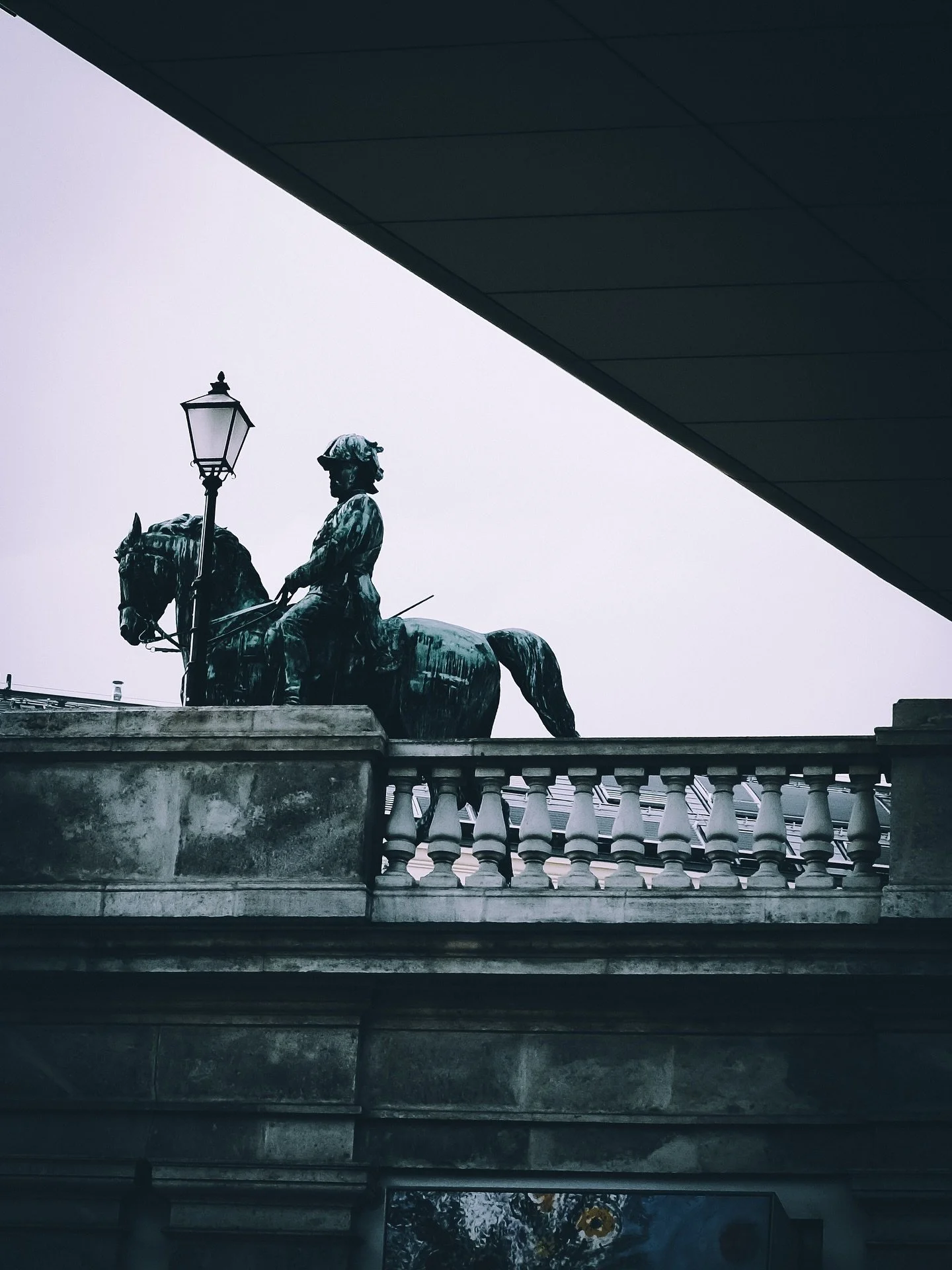 Vienna // New York // Thessaloniki // Newport
__
#travelswithmycameras #fujifilmxpro2 #iphone14promax #nikonz9 #holga
