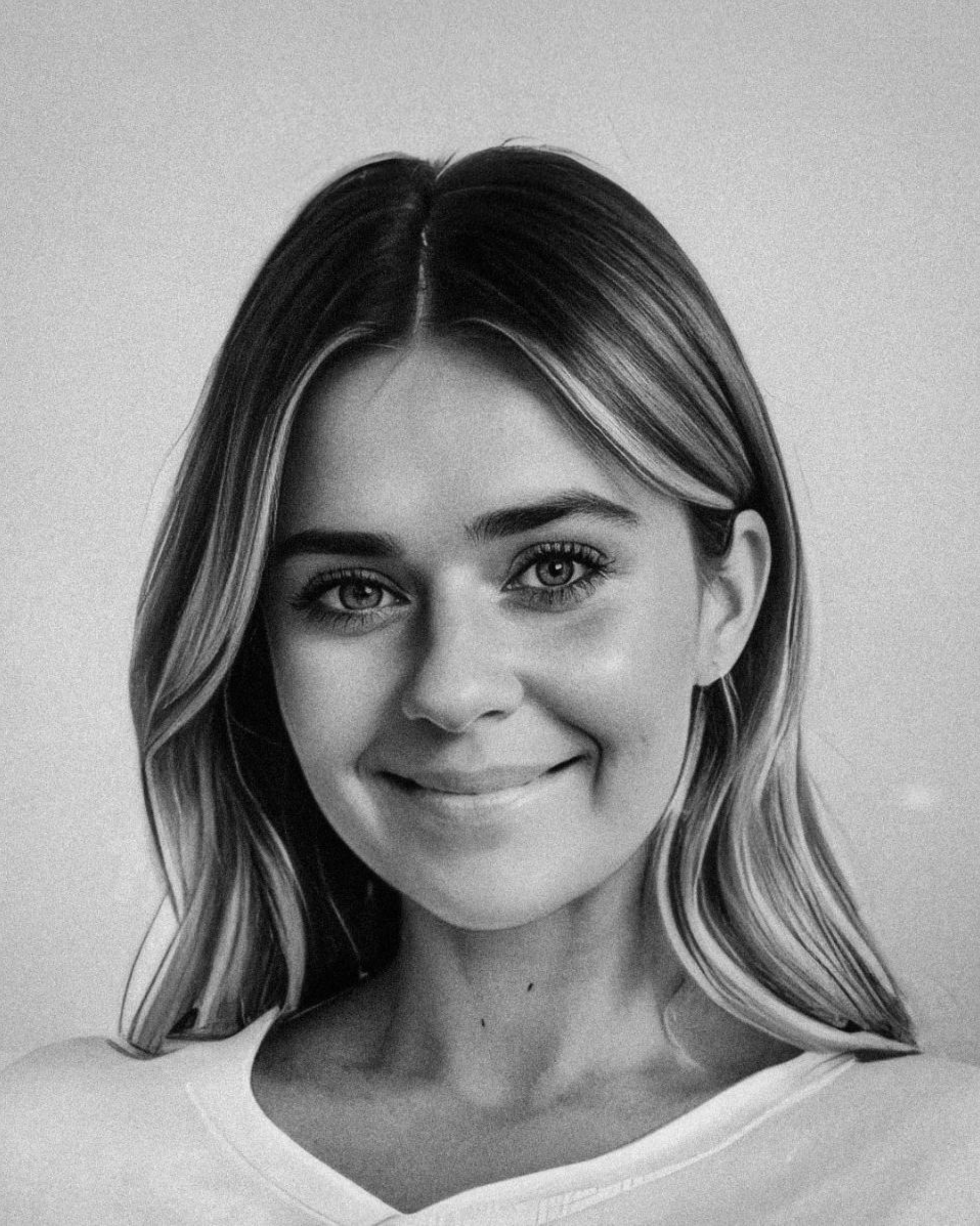 SOPHIE MCNEILL.png