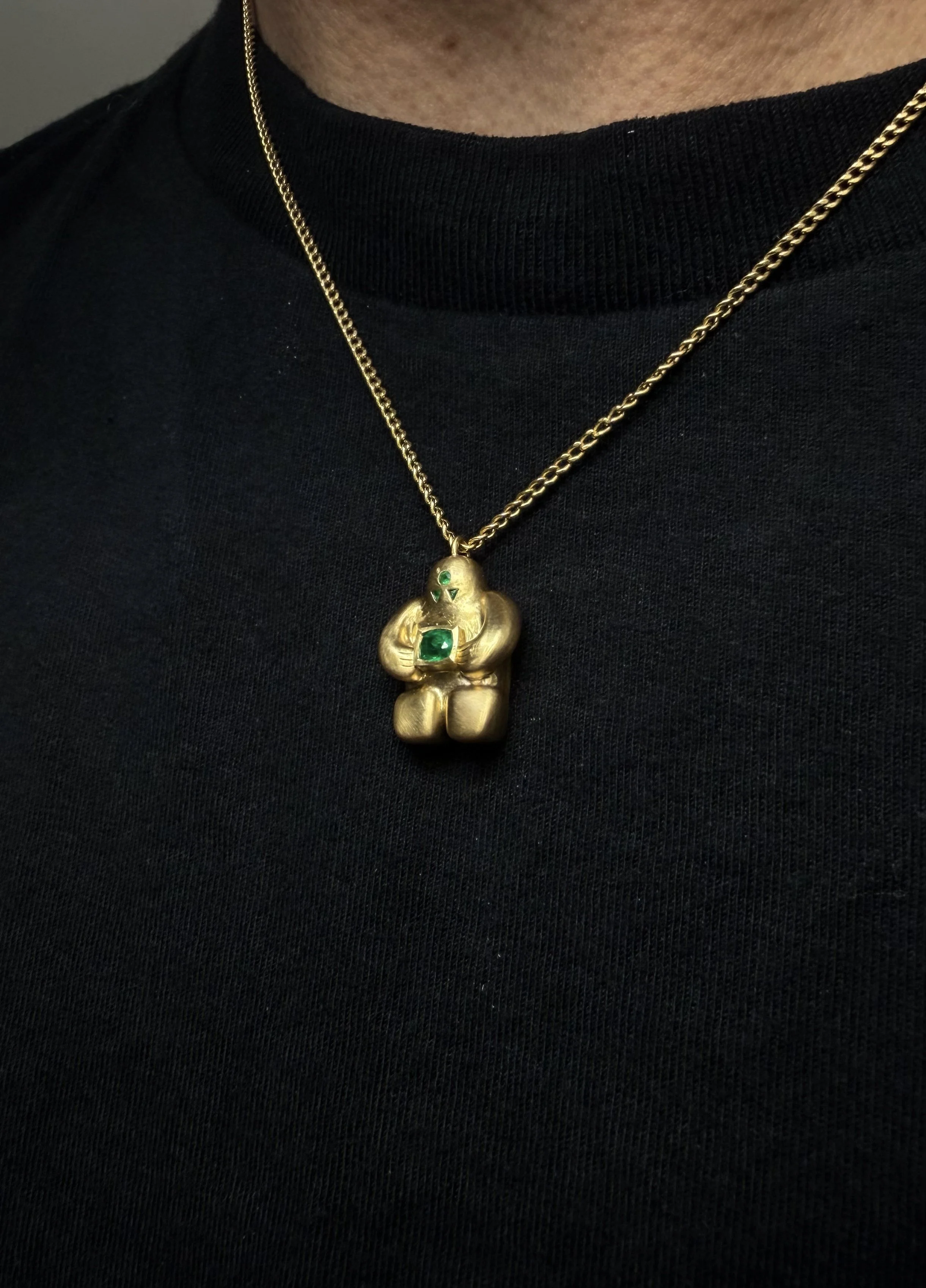 Golem Pendant. 18K gold and Emeralds