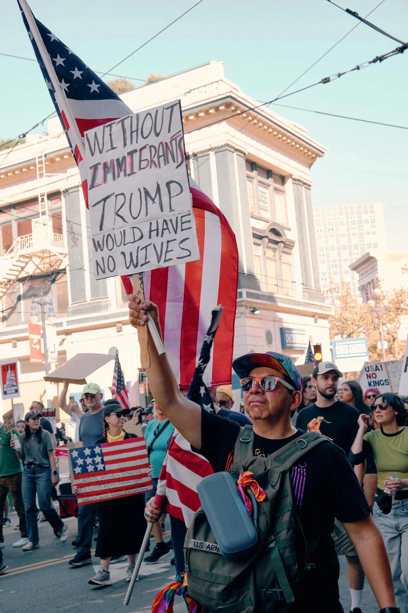 251018_NoKingsProtest_0390_web.jpg