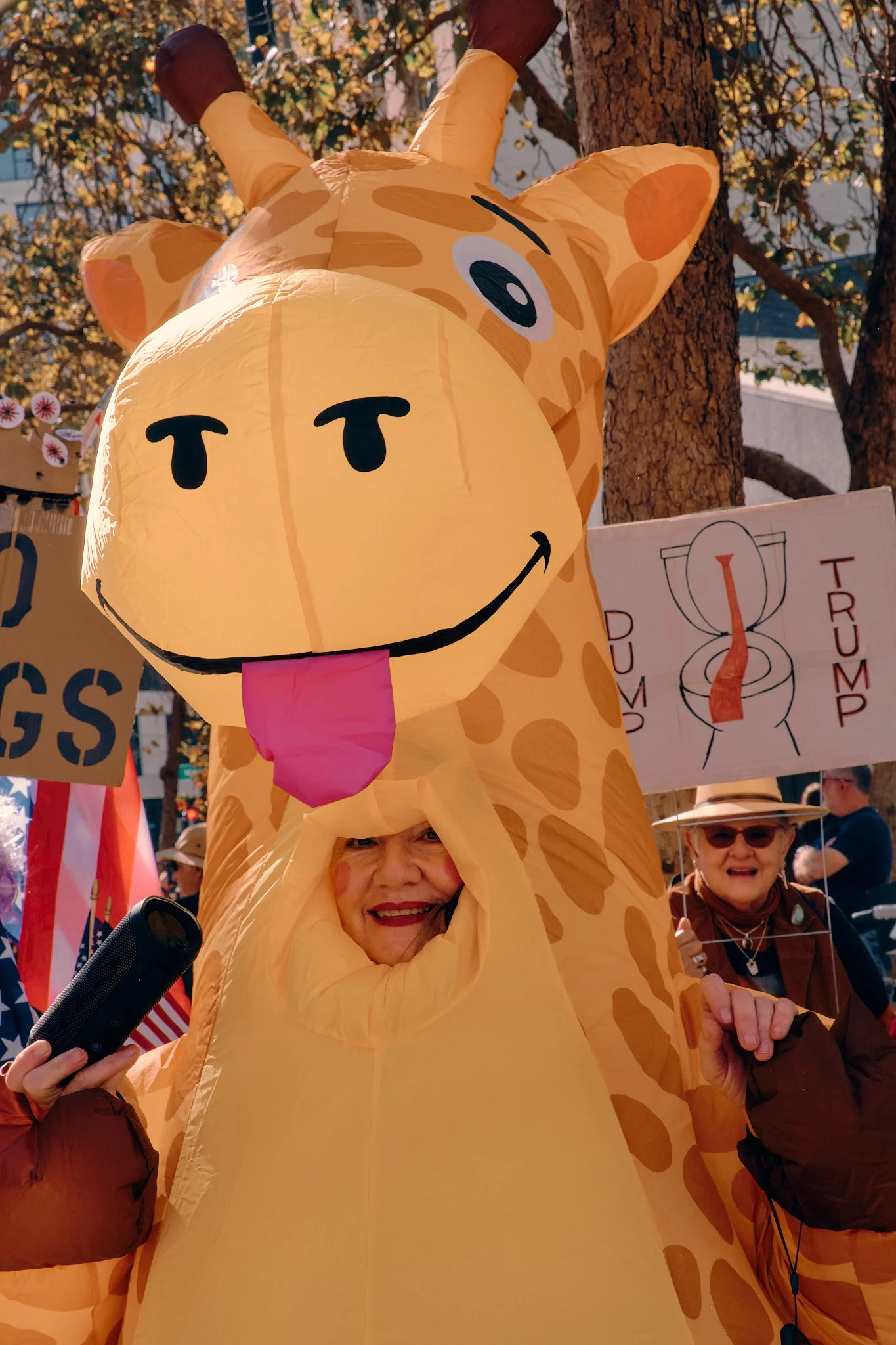 251018_NoKingsProtest_0321_web.jpg