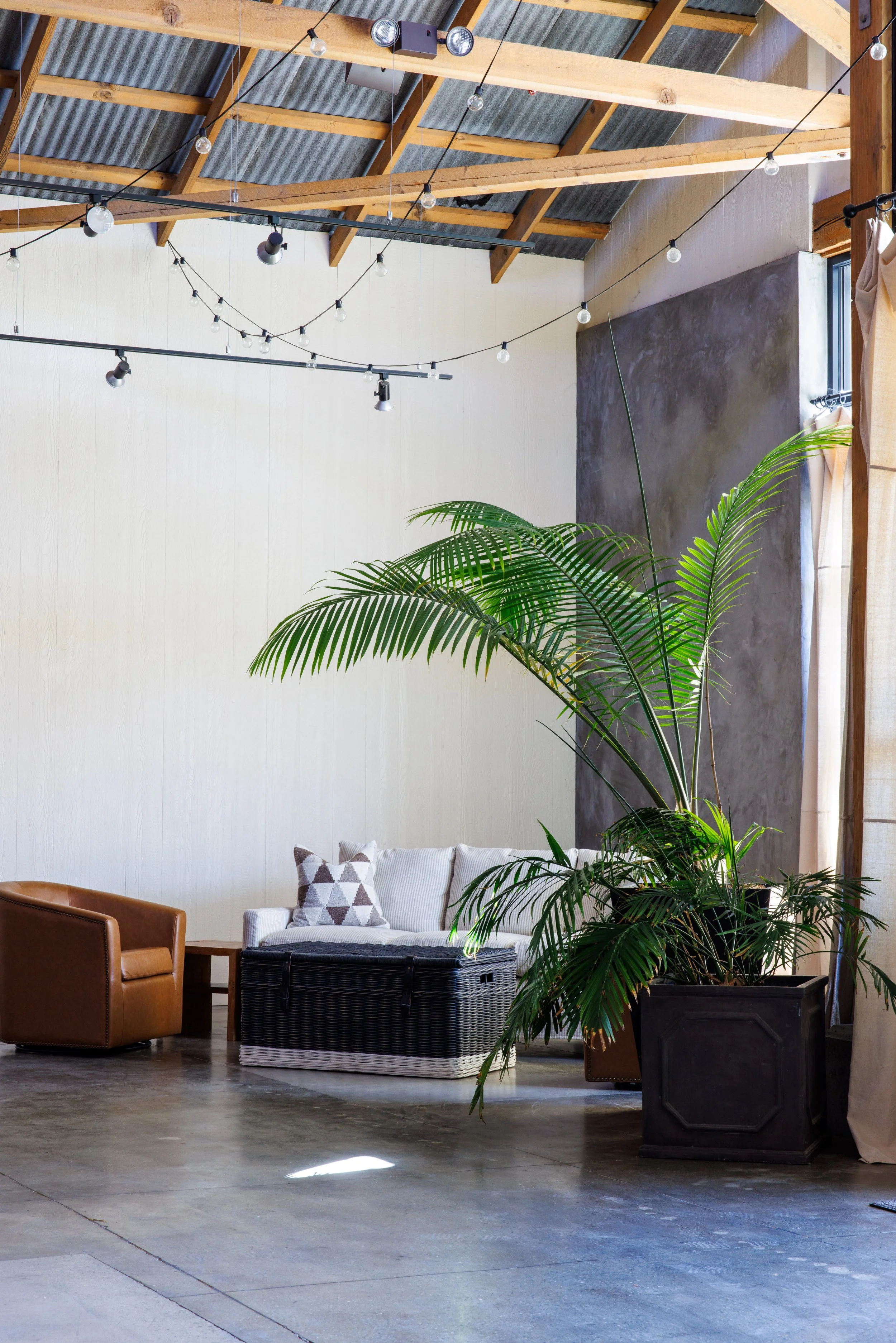 Capture the perfect bridal portrait at The Westport. Our historic Ballroom in Downtown Chico features an original Nantucket cement walls —the ideal architectural backdrop for your wedding gown and getting-ready photos.