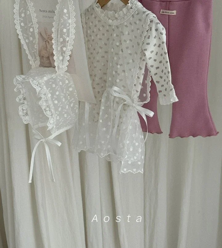 bonnet apron and pink bottoms.webp