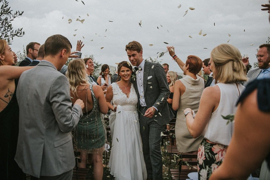 hochzeitsfotograf-italien-toskana-arrezzo-tuscany-wedding-planer-free-elopement-hochzeit-paar-hochzeitsfotograf-braut-00054.jpg