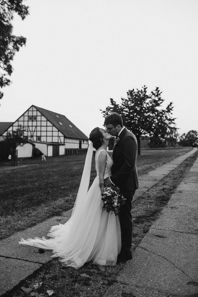 Vintage-Hochzeit-Sommer-Zwickau-Fotograf-Wedding-Weddingphotographer-Tim-Schneider-155.jpg