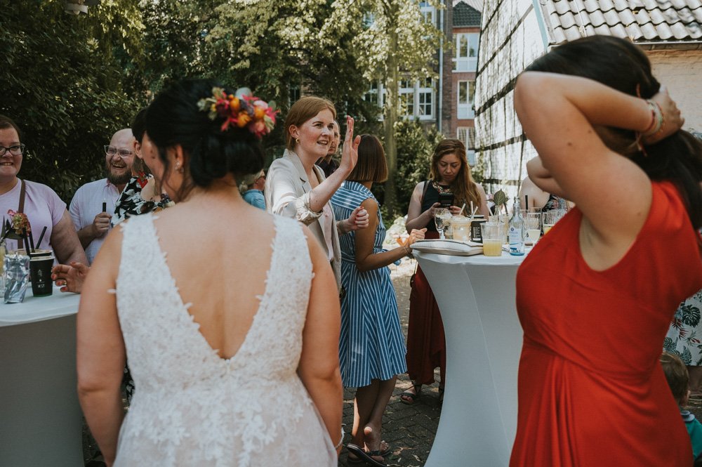Hochzeitsfotograf-Neuss-Duesseldorf-Rina-Max-spaetsommer-hochzeit-00088.jpg