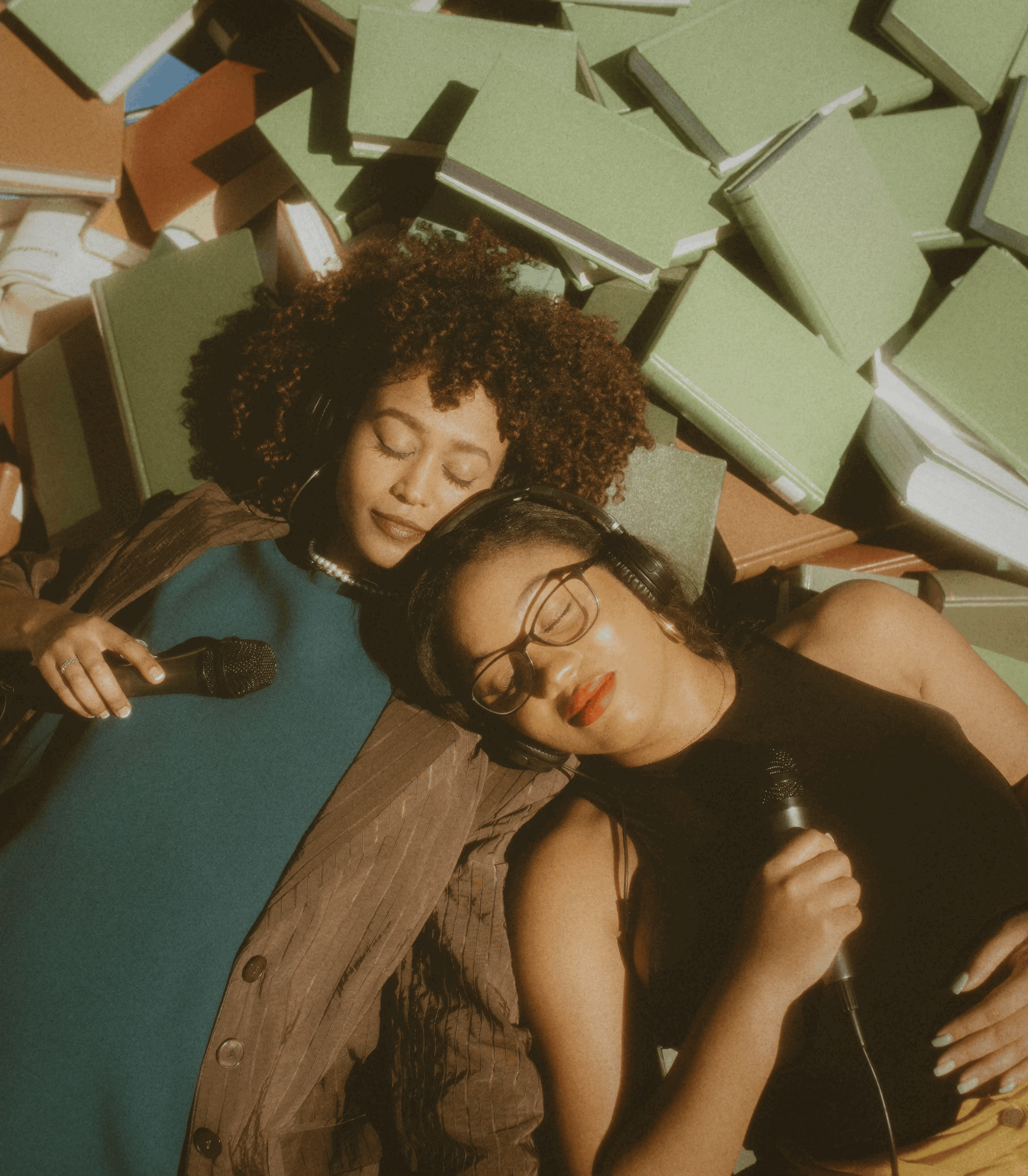 Season 4 Episode 6: Mind Ya Damn Business!