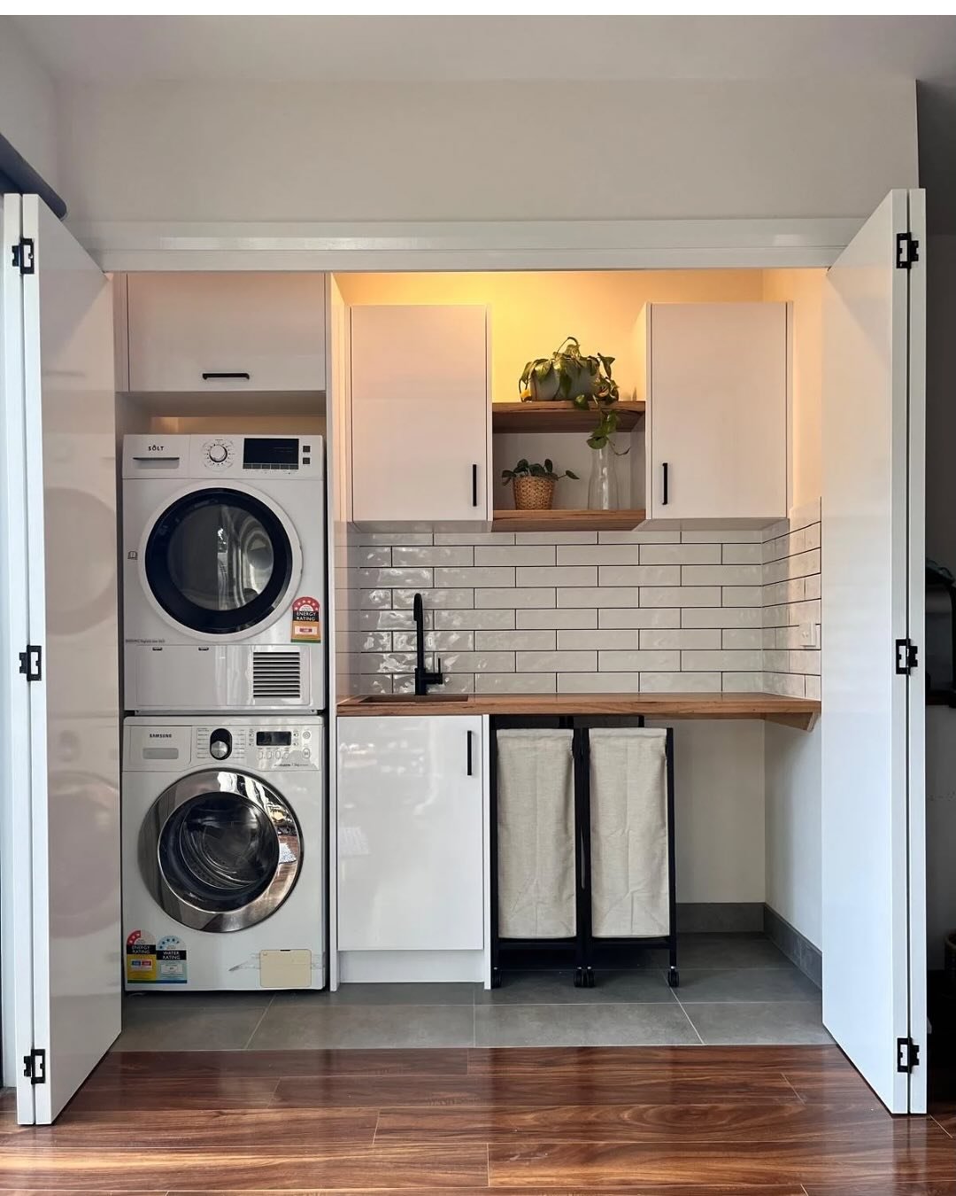 ✨ Small space, big transformation! Our European laundry makeover is finally complete &mdash; proof that function *and* style can coexist in the tiniest of spaces. 🧺✨ 

@northernwoodworks1 

#LaundryGoals #EuropeanLaundry #SmallSpaceLiving #LaundryRe