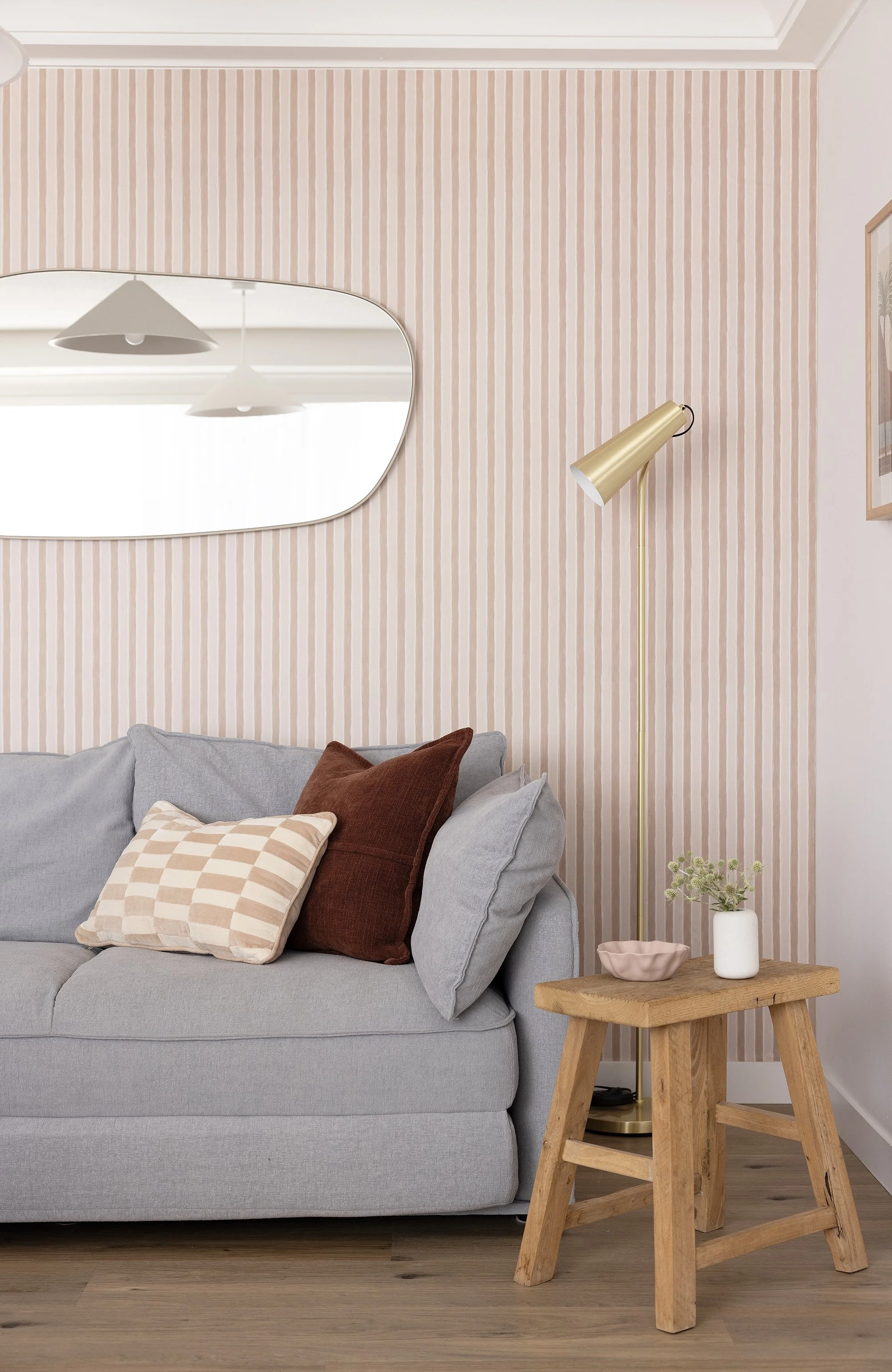 Eskape Burleigh 41 LR.jpg