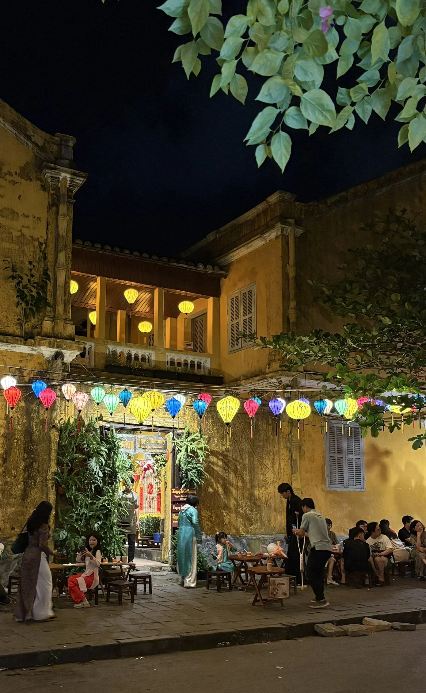 Keski-Vietnam: tutuilla reiteillä Hongkongista Hoi Aniin