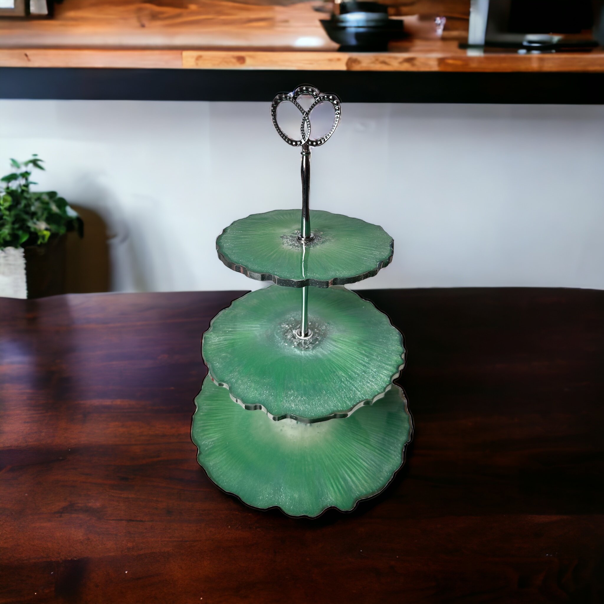Green and Silver 3-Tiered Tray