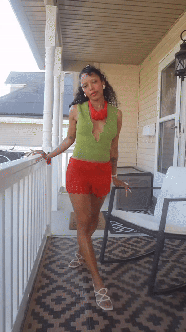 Video-932-ezgif.com-video-to-gif-converter (1).gif