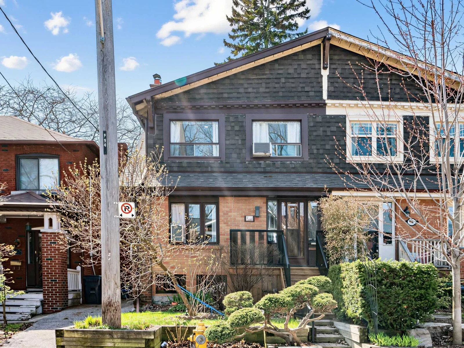 92 Scarboro Beach Blvd