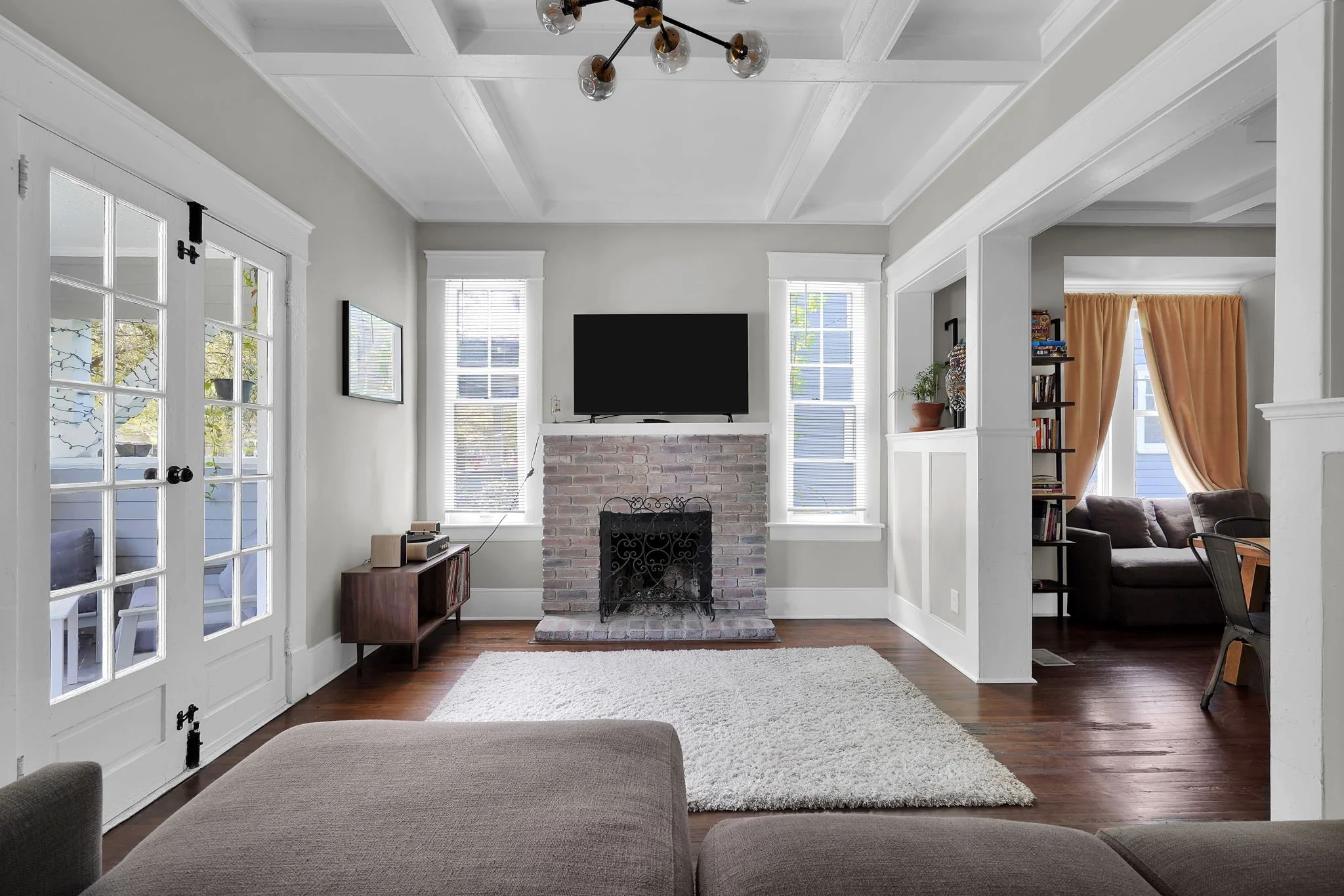 8-web-or-mls-2337 Dellwood_008.jpg