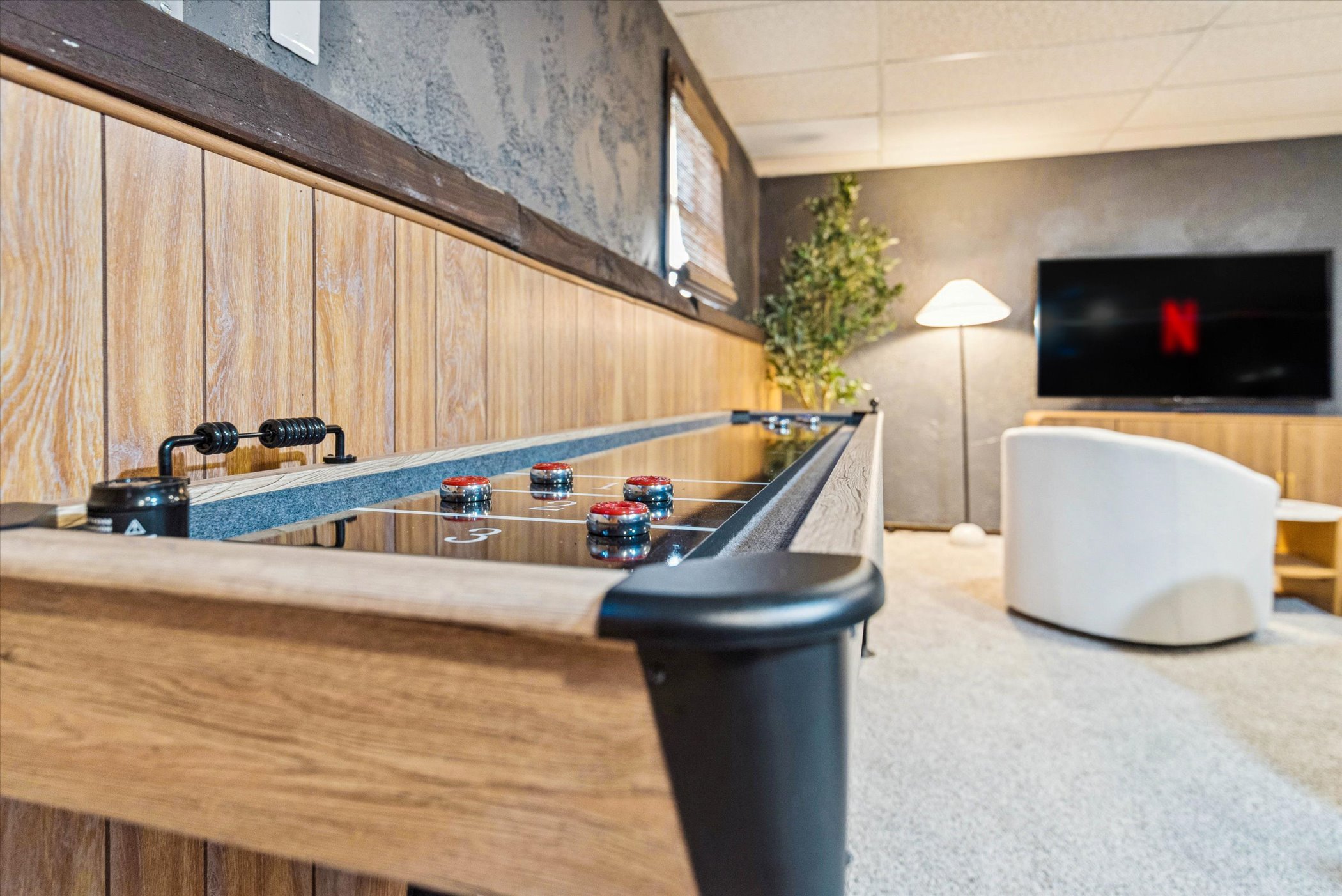 117-117-4928 Airport Hwy-WindowStill-Photography.jpg