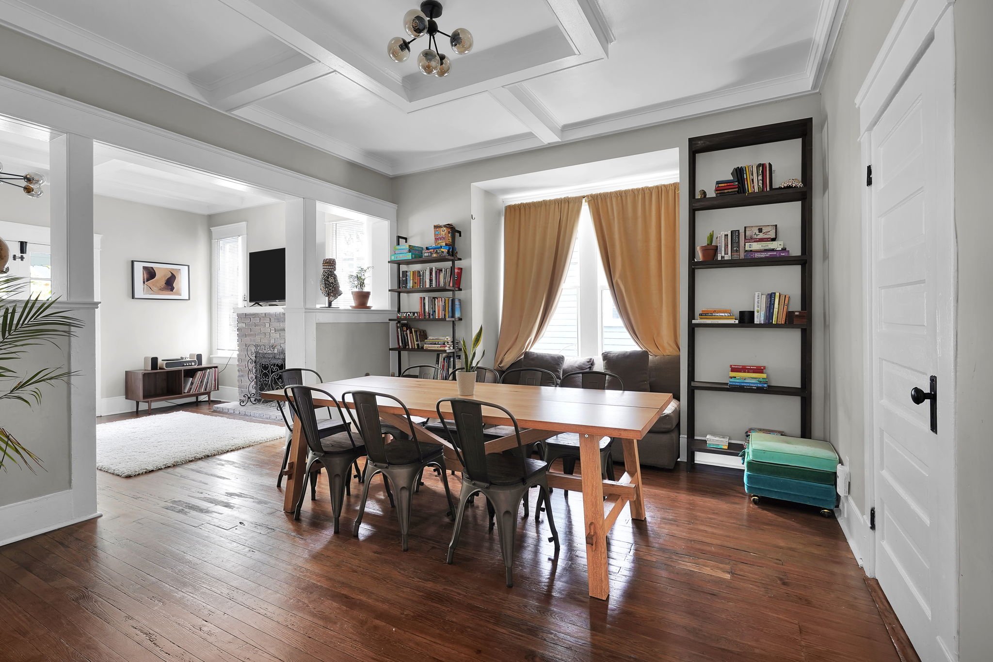 13-web-or-mls-2337 Dellwood_013.jpg