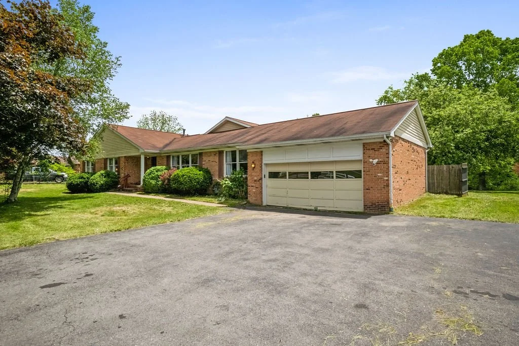 814GatewoodRoad2.jpg