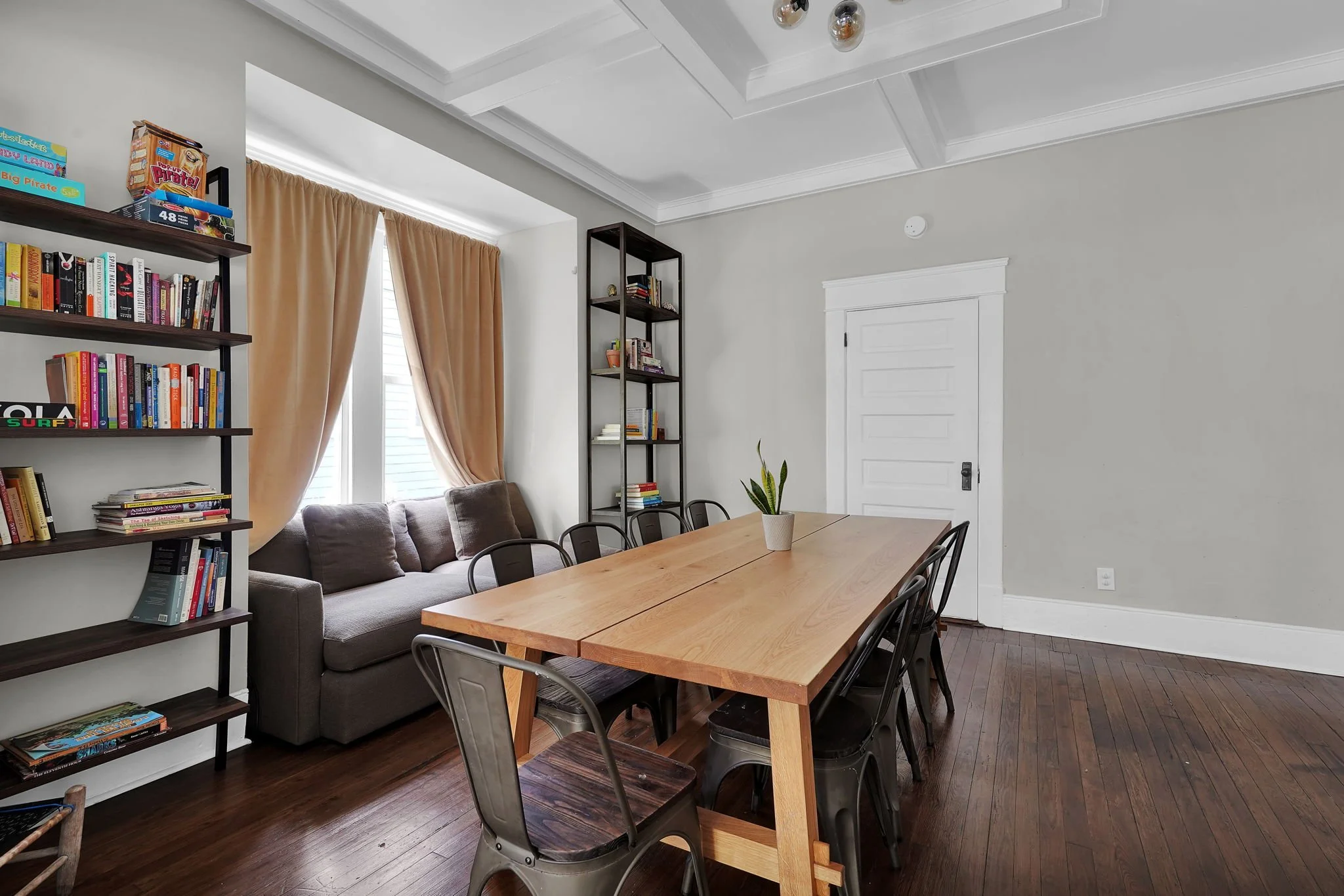 12-web-or-mls-2337 Dellwood_012.jpg