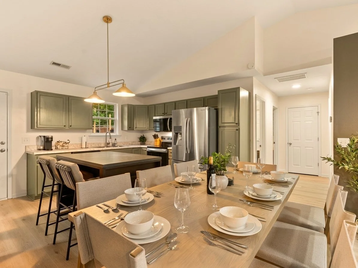 teeco-stays-04-dining-table-for-8.jpg