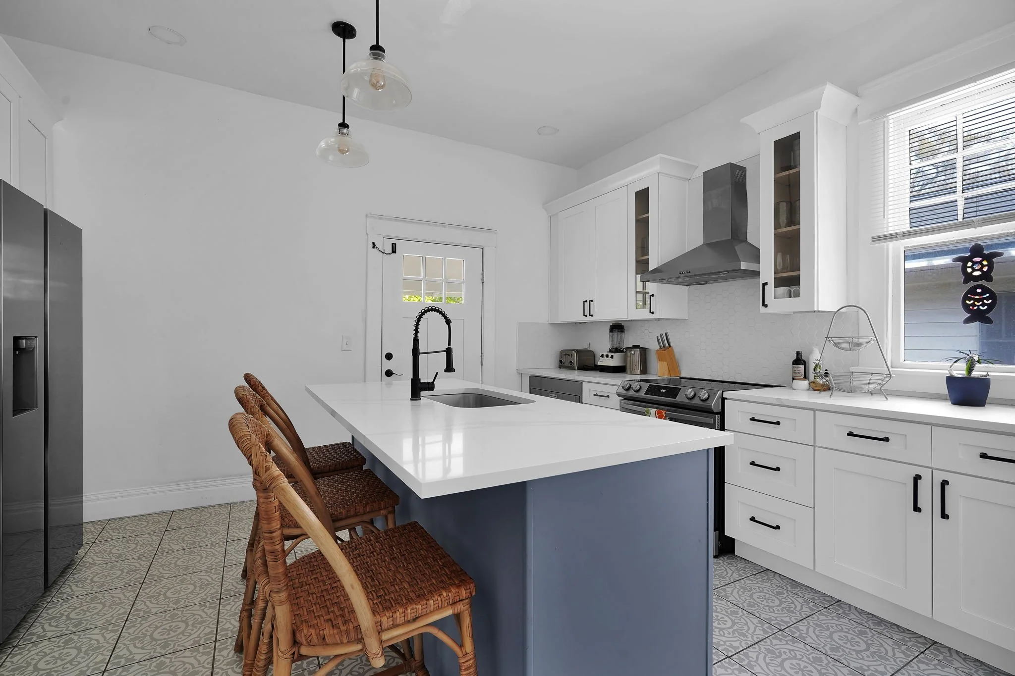 19-web-or-mls-2337 Dellwood_019.jpg