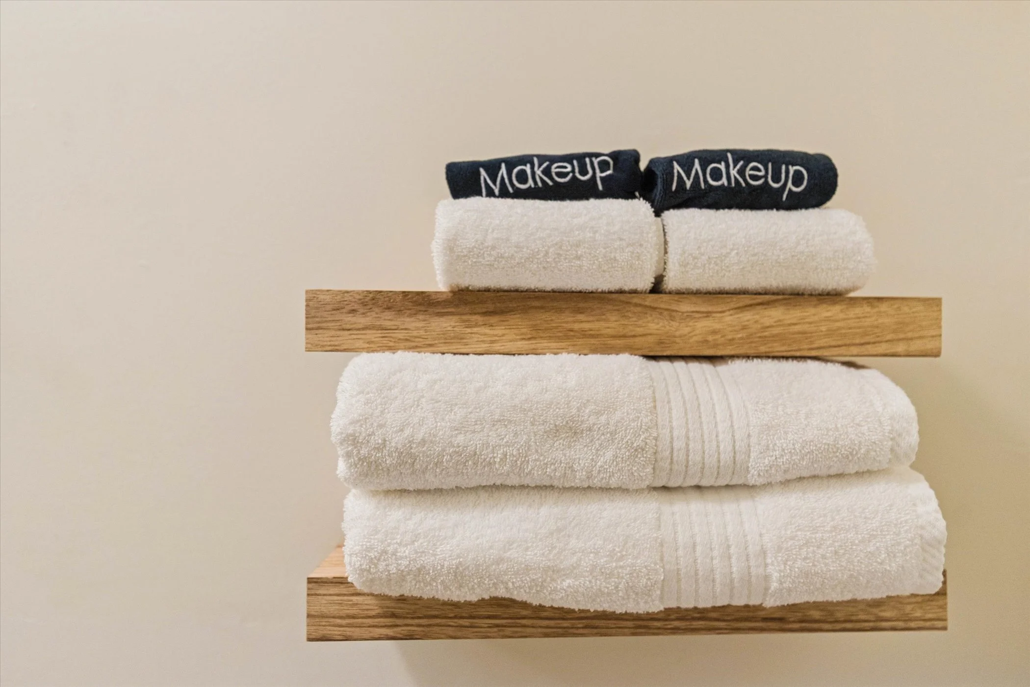 109-109-4928 Airport Hwy-WindowStill-Photography.jpg