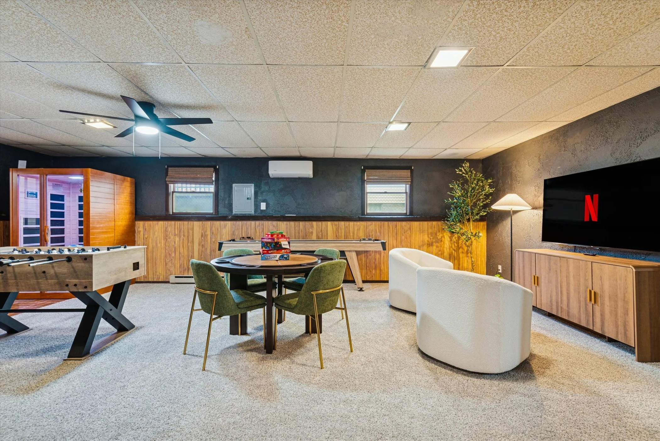 079-079-4928 Airport Hwy-WindowStill-Photography.jpg