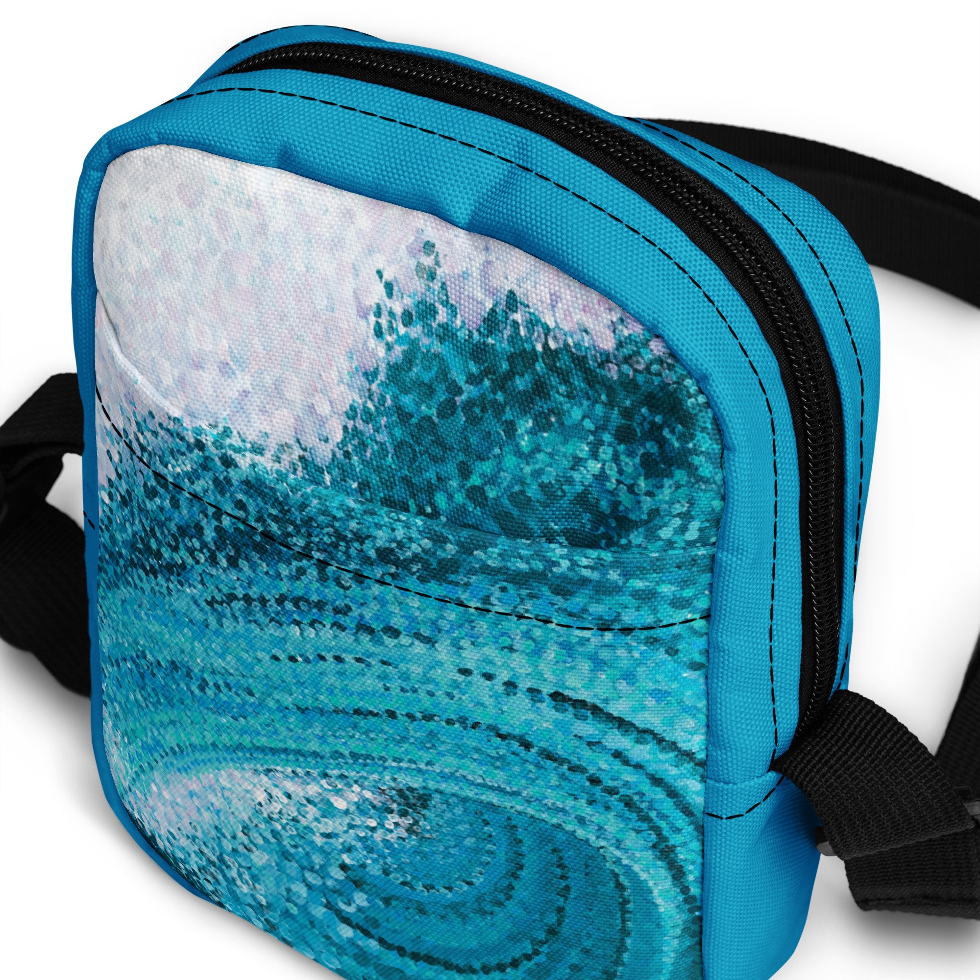 The Wave Utility Crossbody Bag 06.jpg