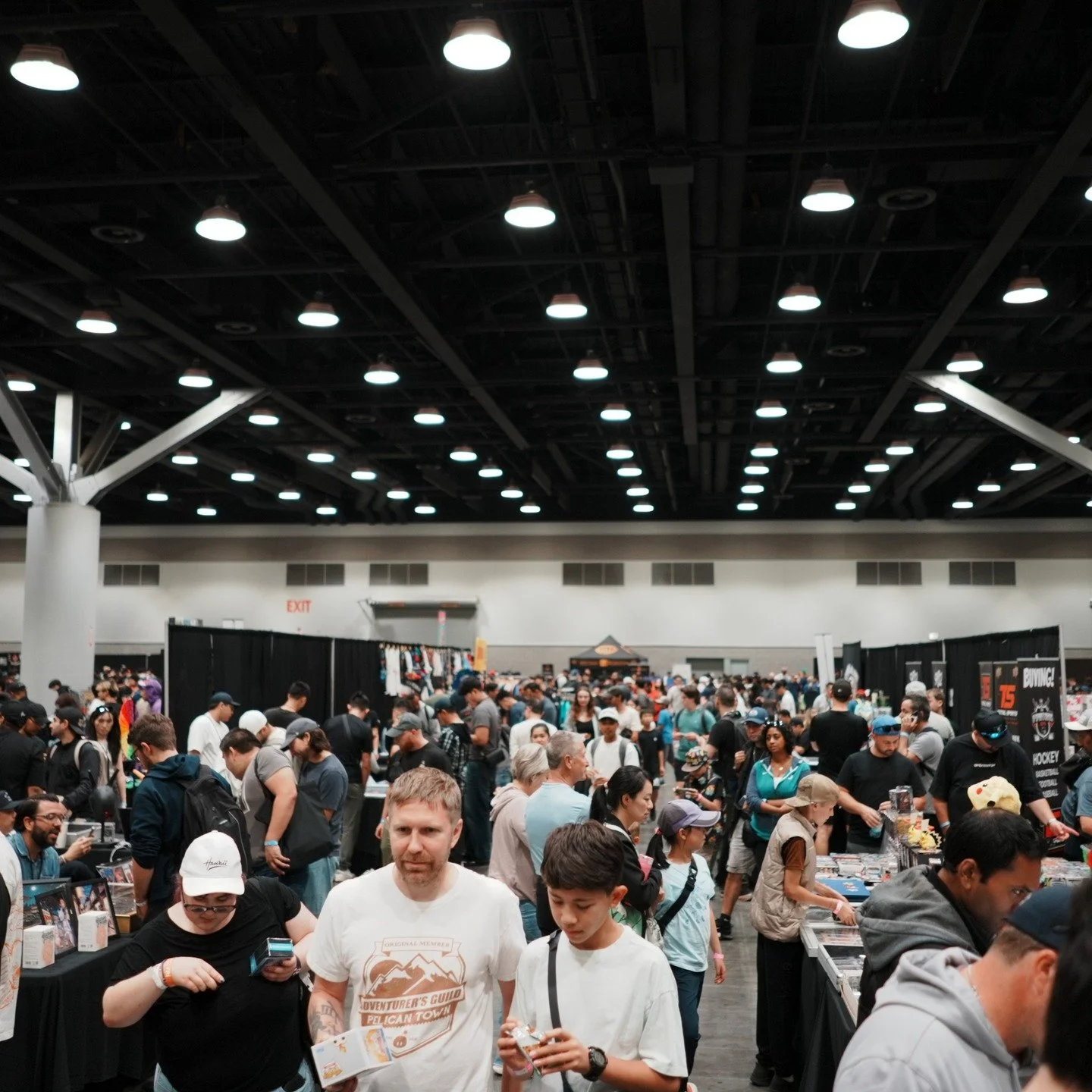 What an incredible turnout at the Vancity Card Show last month! Collectors, vendors, and fans came together to celebrate the hobby, share their passion, and connect over some amazing cards. Thanks to everyone who made it such a memorable event!
It's 