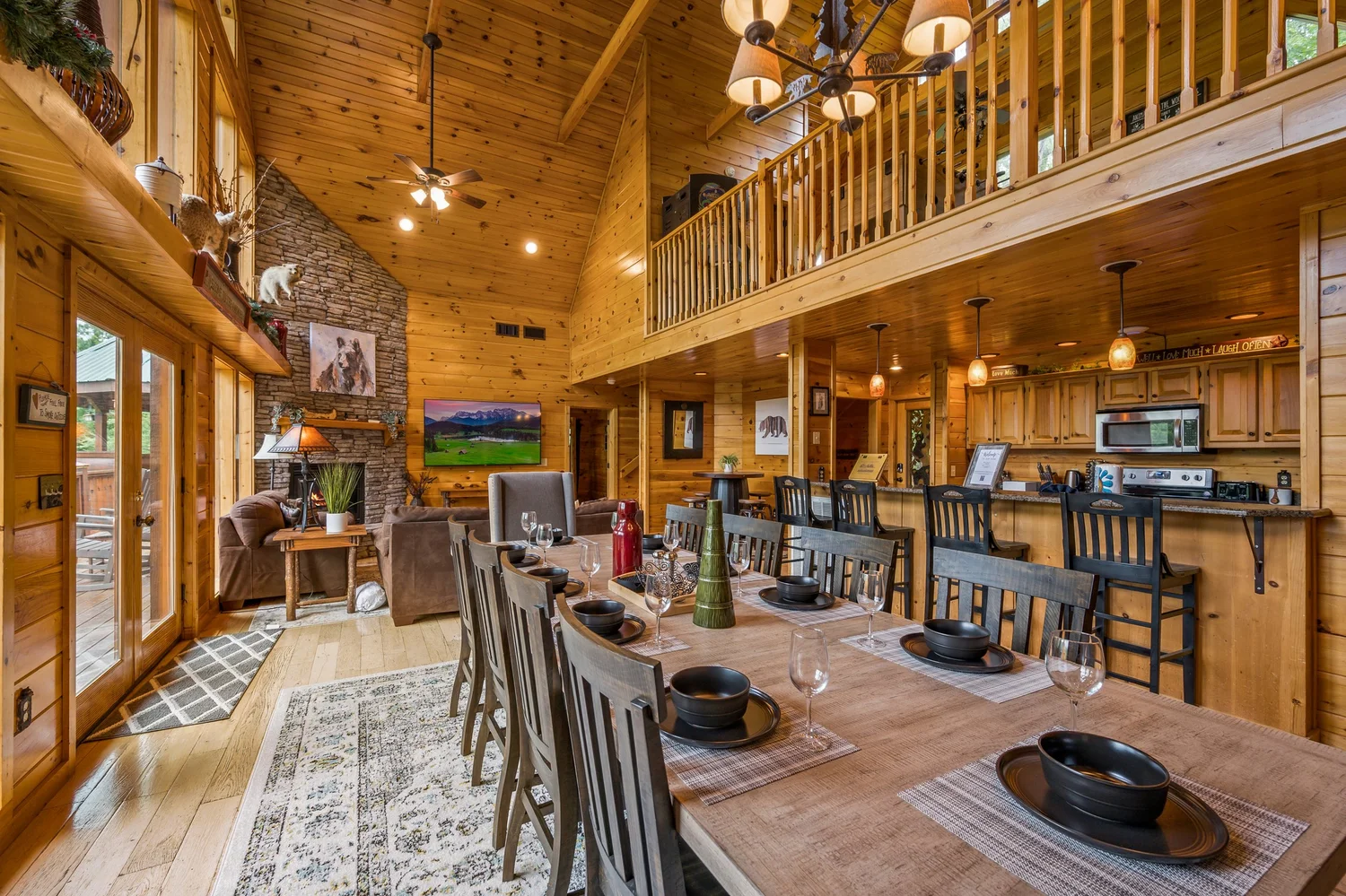 Rainbow's End — Dining Room