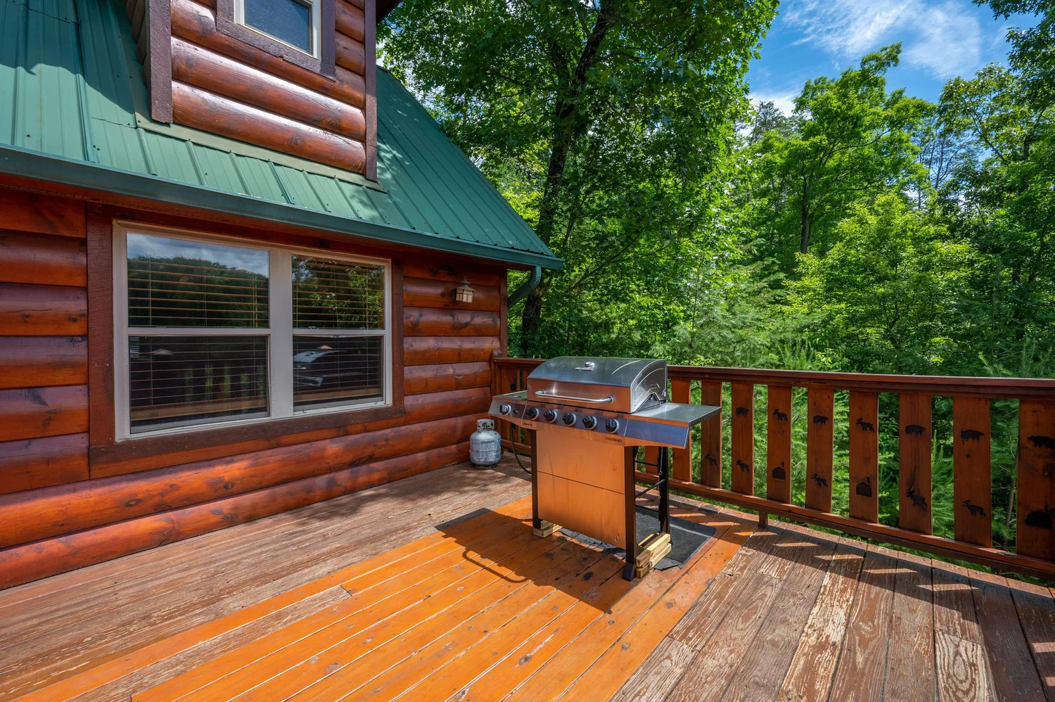 Rainbow's End — Back Exterior