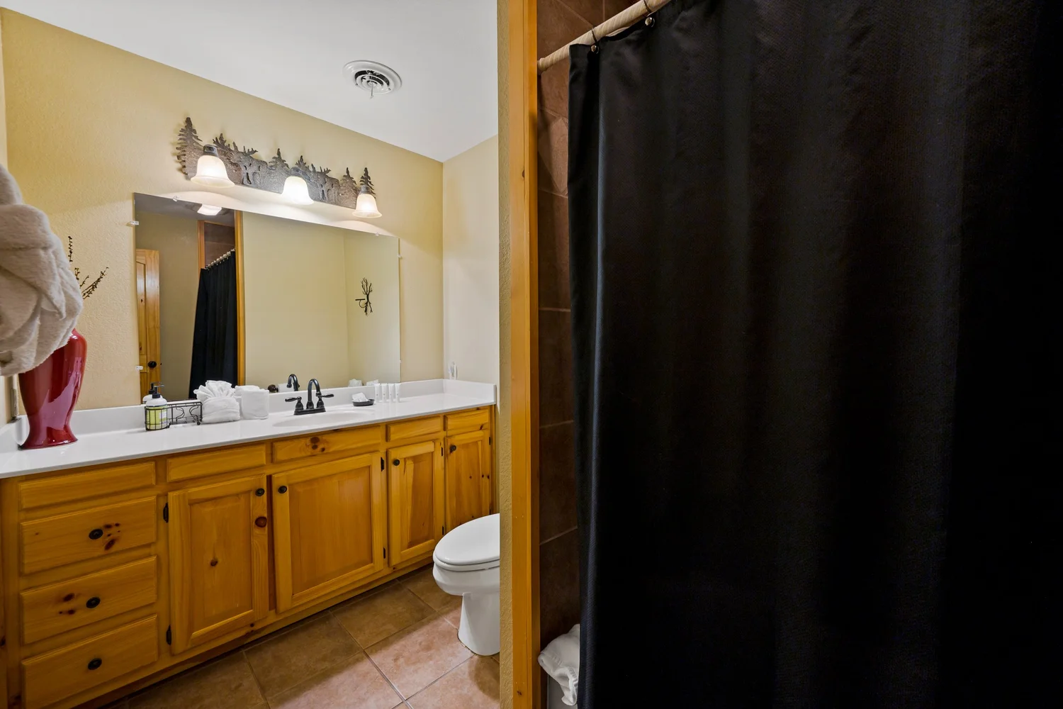 Rainbow's End — Bathroom