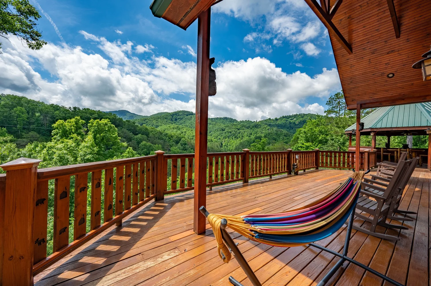 Rainbow's End — Back Exterior