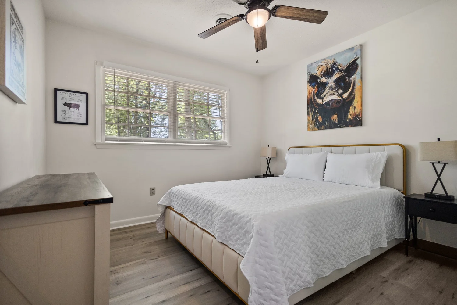 BBQ & Blues — Dining