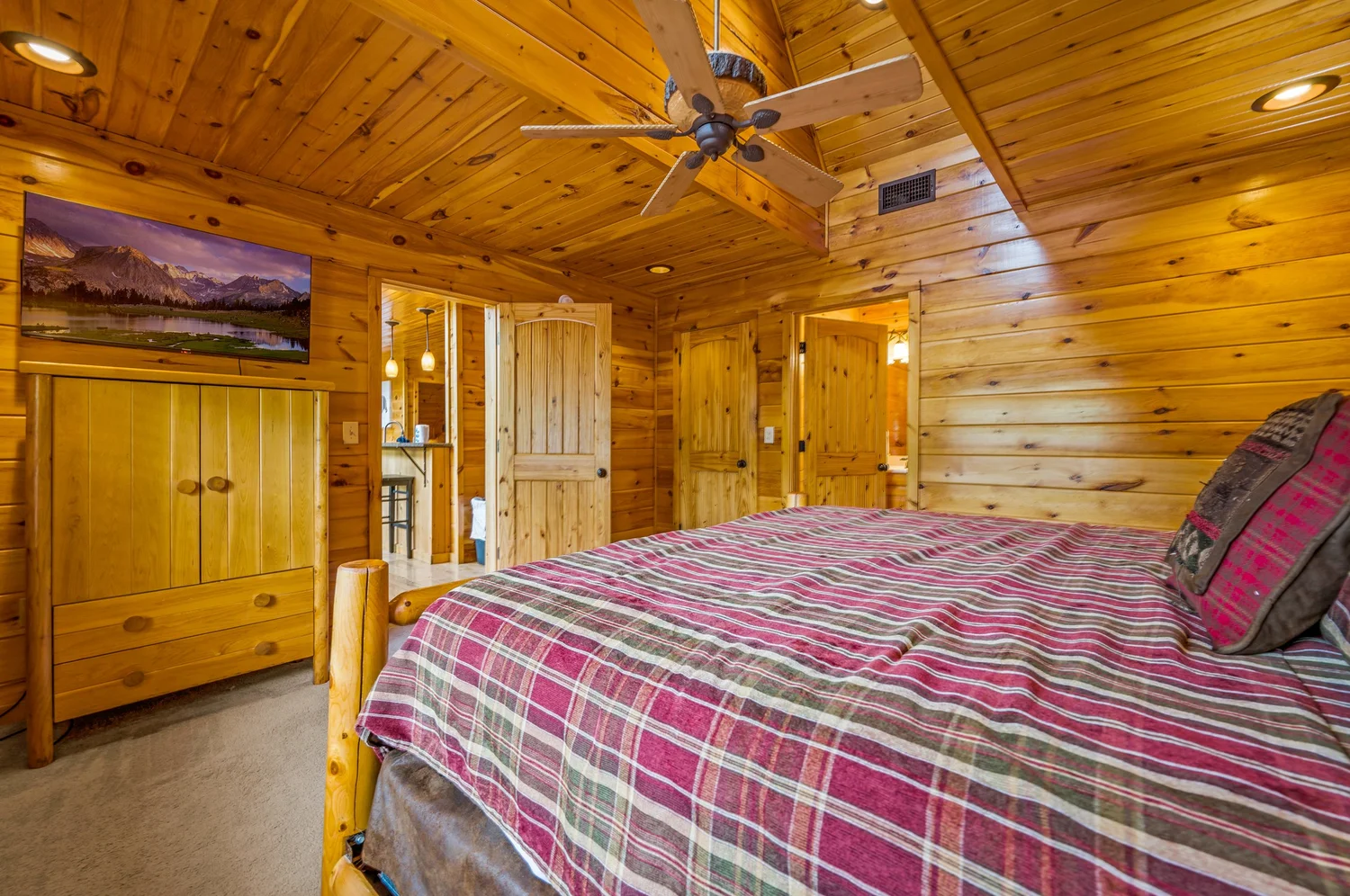 Rainbow's End — Bedroom 2