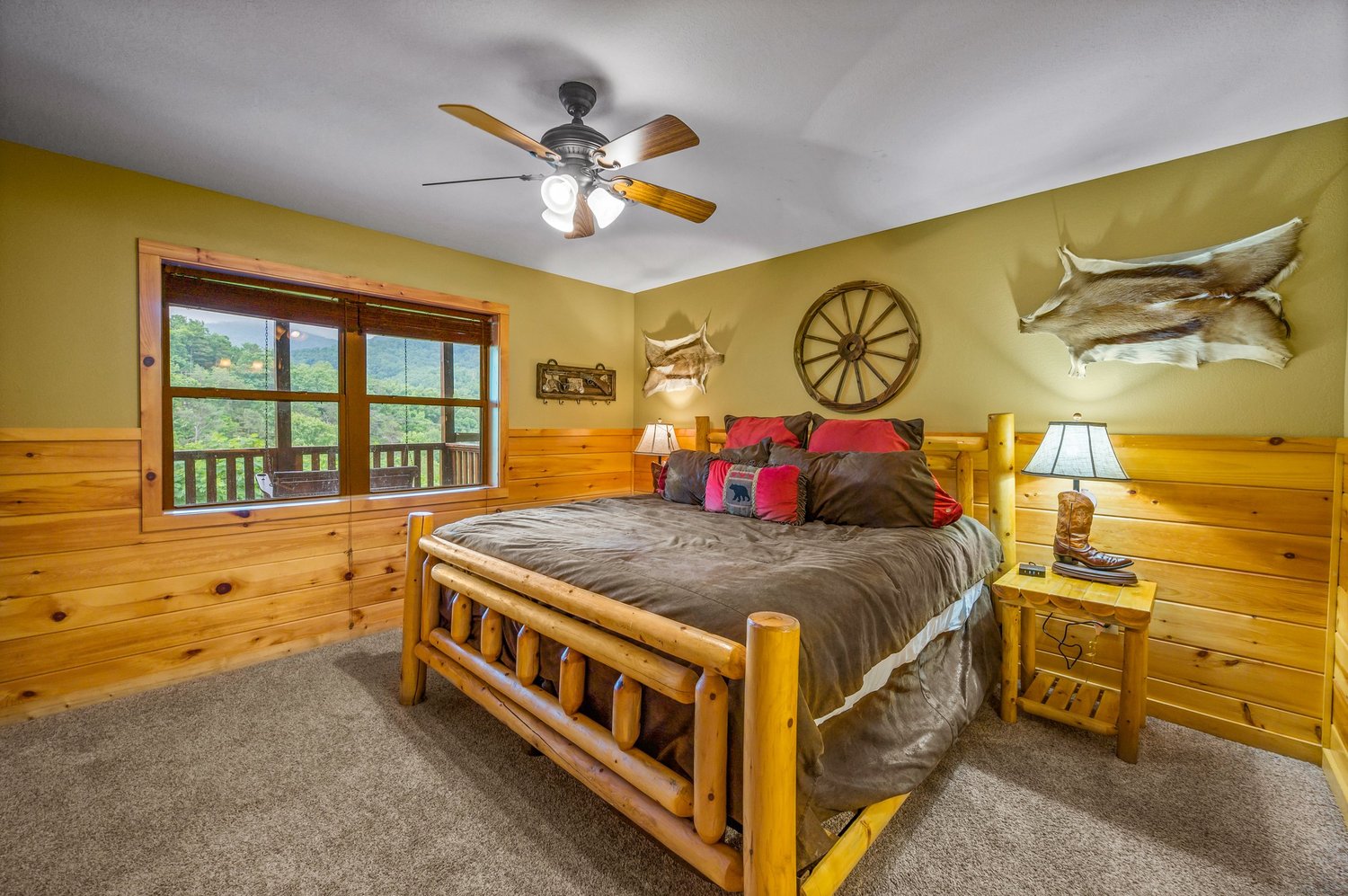 Rainbow's End — Bedroom 3