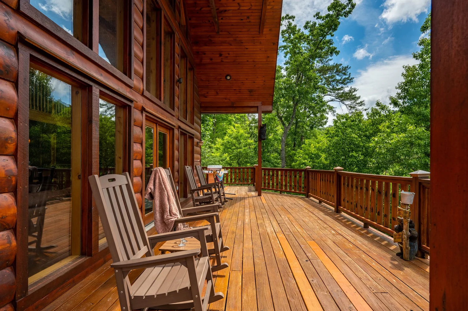 Rainbow's End — Back Exterior