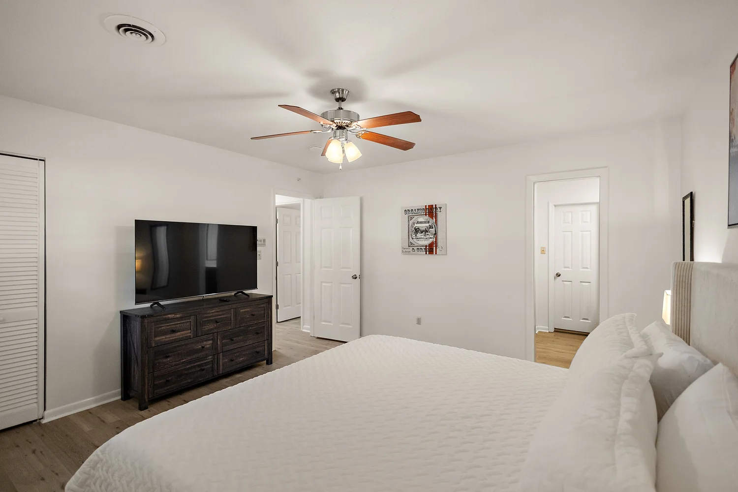 BBQ & Blues — Kitchen