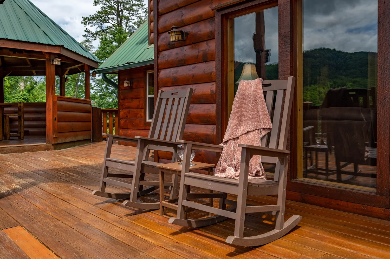 Rainbow's End — Back Exterior