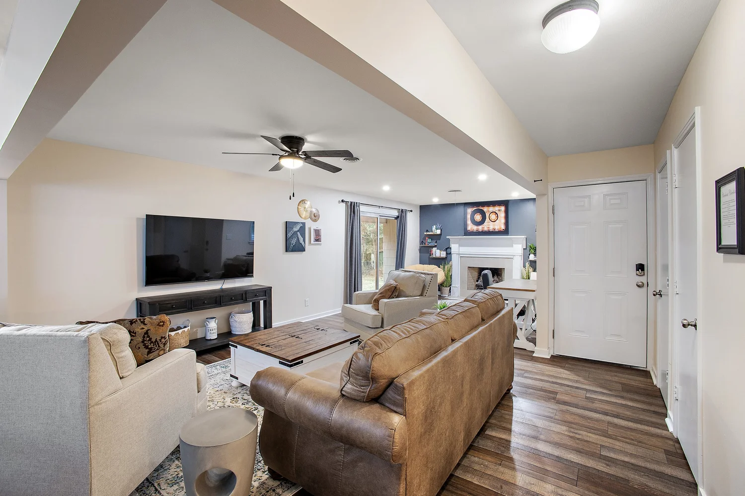 Rhythm & Snooze — Living Room