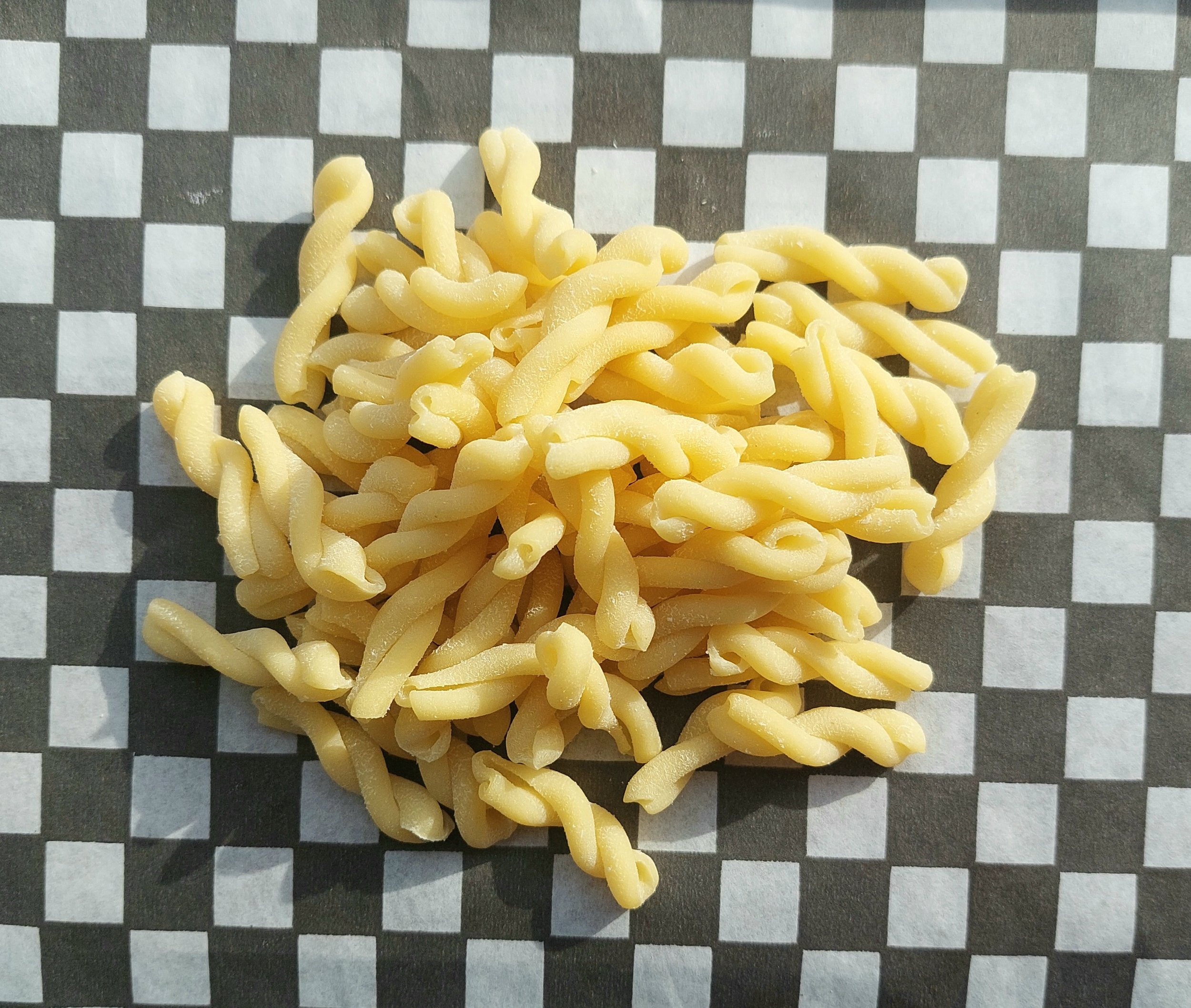 Trecce (1kg) (Half Egg)