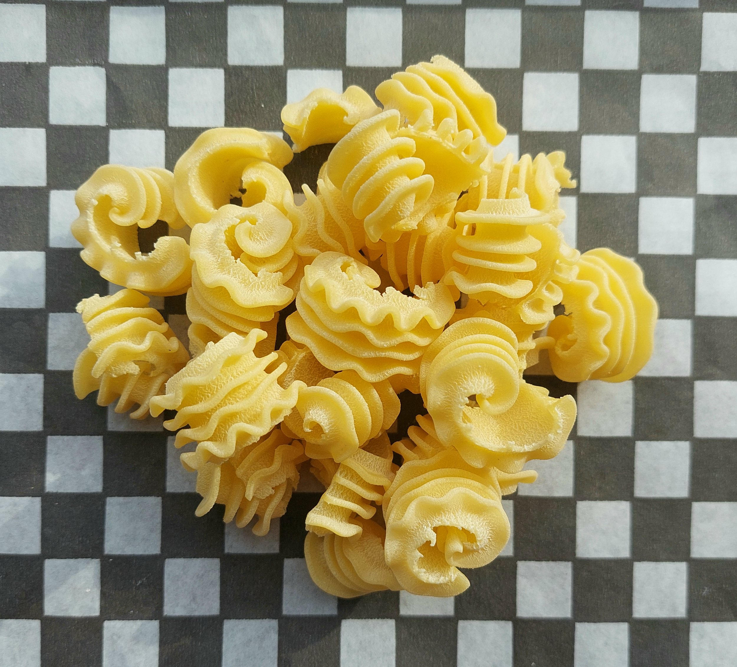 Radiatori (1kg) (Full Egg)