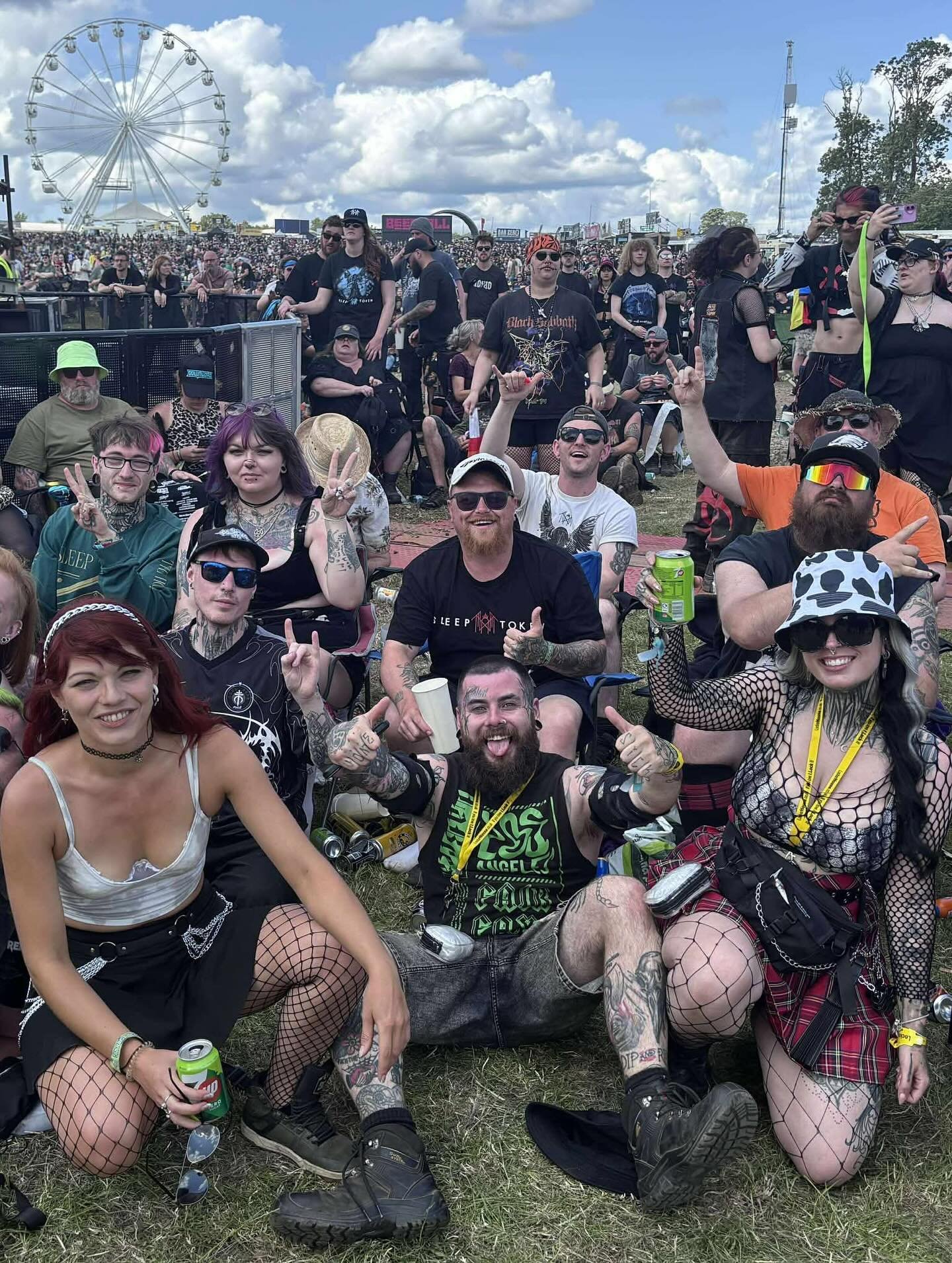 Crashed in Hot Dad camp this year for @downloadfest
Probably my favourite festival thus far. Amazing acts, amazing people and an amazing amount of craic. Roll on next year!!
.
.
.
.
#festival #download #downloadxxii #downloaddog #festivals #festiva