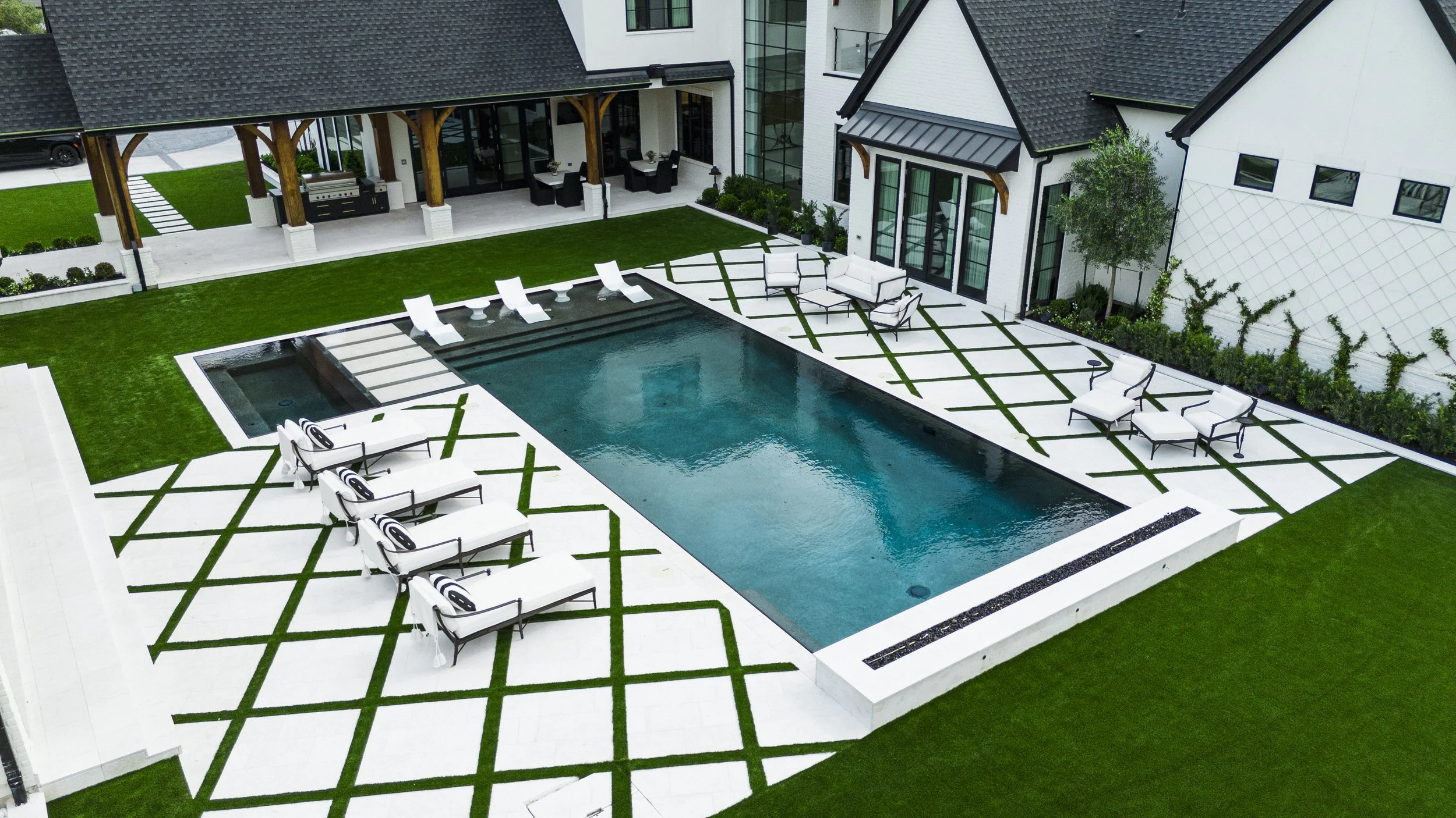 Luxury Landscape Design - Houston Texas
