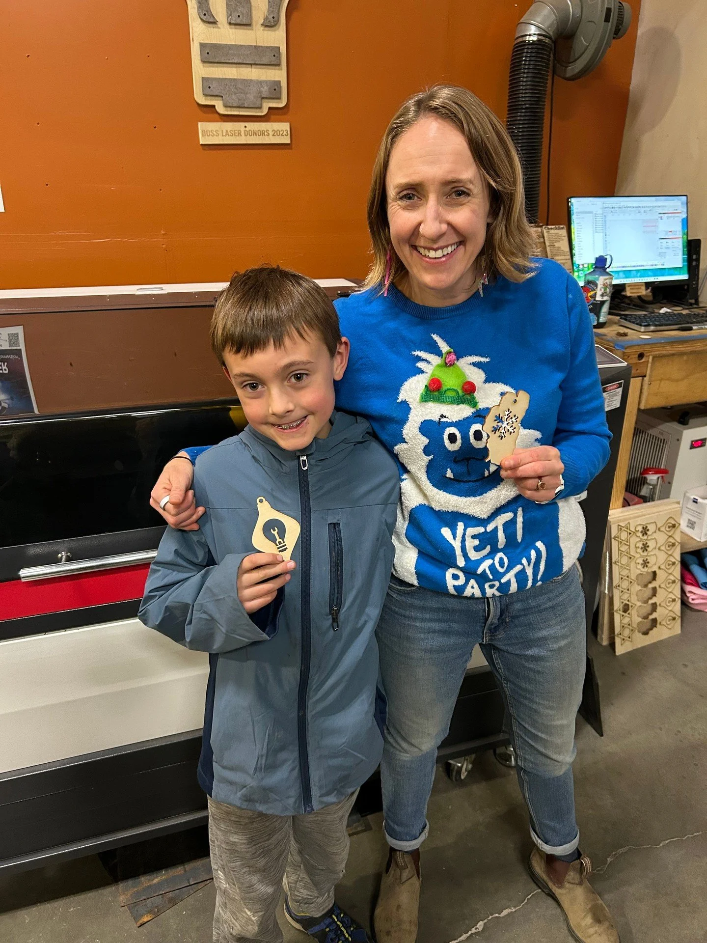 Wow, what a night! We are so incredibly grateful for everyone who showed up to the Holiday Block Party on Thursday to celebrate at the Roundhouse, Sierra Community House, and Tahoe Food Hub. Seeing our community come together to shop local from our m